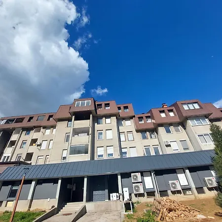 Apartman Adi